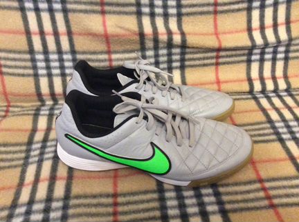 Кеды футбольные, для зала Nike Tiempo