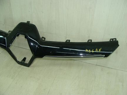 Решетка радиатора Renault Megane