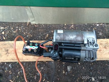 4H0616005C Компрессор пневмоподвески Audi A8 D4