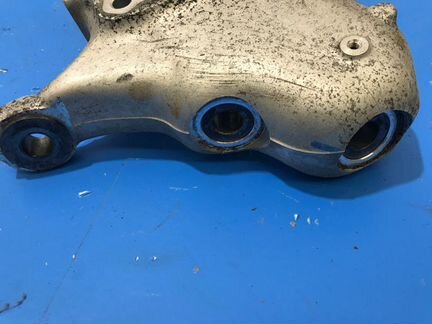 Кулак передний левый Bmw X5 F15 N57 2015