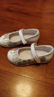 Туфли для девочки 25 размер новые