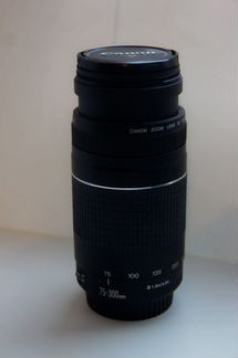 Объектив Canon EF 75-300mm