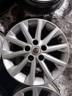 Диски бу оригинал R16 LU на Toyota
