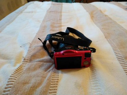 Беззеркальный фотоаппаратPanasonic Lumix GF3