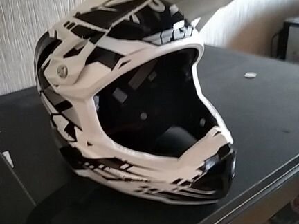 Шлем и защита для мото и велоэкстремалов