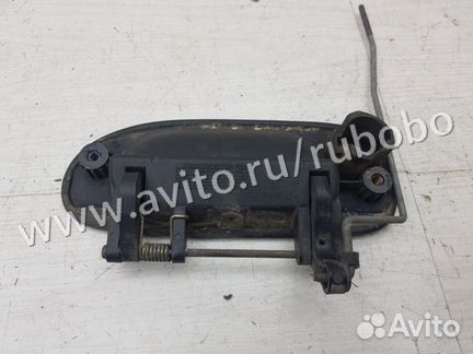 Ручка передняя левая Mitsubishi Carisma DA1A 4G92