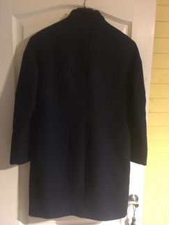 Пальто зимнее с мехом енота