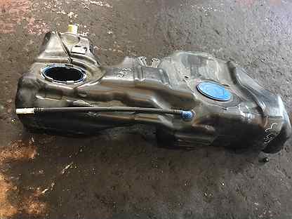 Бак бмв ф30. Система топливного бака бмв 3 f30. Бак бмв ф30. Bmw16 11 7 164 404. Горловина бензобака bmw f30.