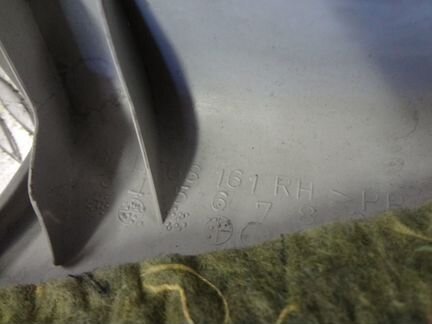 Обшивка стойки Мазда 3 бк BP4K-68-161