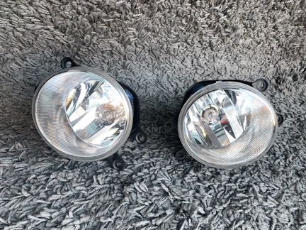 Фары противотуманные Toyota