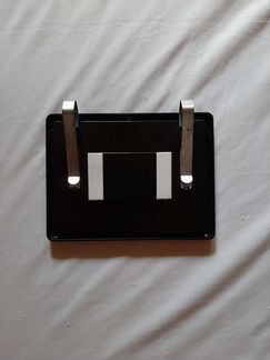 Салонное зеркало автомобиля