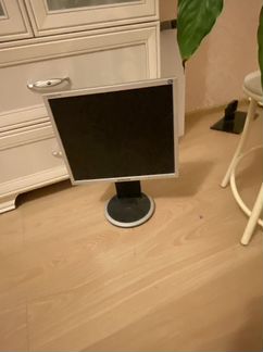 Монитор Samsung