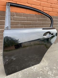 Задняя левая дверь Lexus GS IV