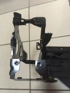 Стойка фары левая BMW f10 бмв 5