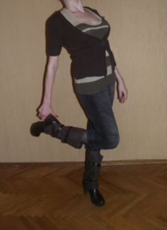 Оригинальные джинсы-капри+ кофточки и сапожки