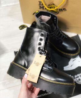 Ботинки Dr. Martens с мехом