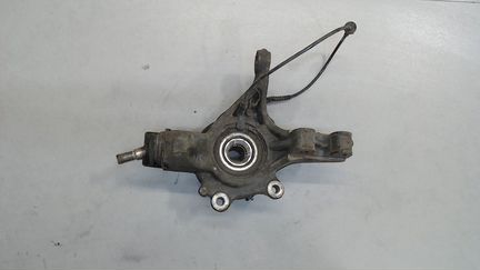 Ступица (кулак, цапфа) левая передняя Peugeot 3008