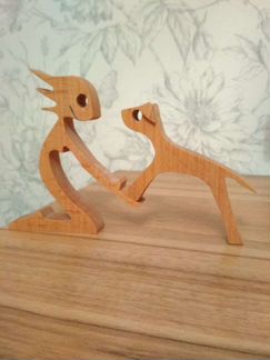 Фигурка из дерева