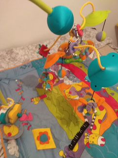 Музыкальный коврик для малыша