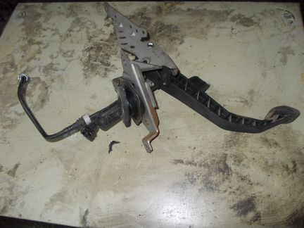 Форд фокус 2 главный цилиндр сцепления Разборка