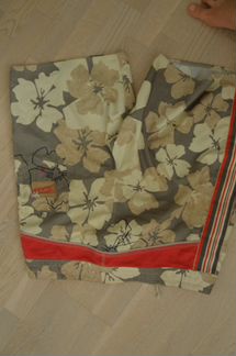 Шорты- плавки benetton XL