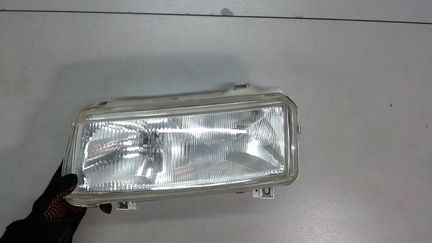 Фара (передняя) левая Volkswagen Passat 4, 1995