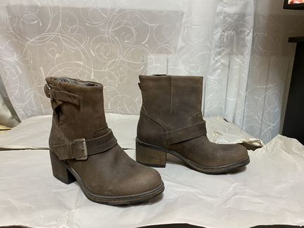 Новые Женские кожаные ботинки 36 размер