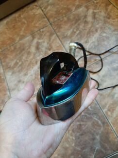 Утюг электрический СССР дорожный 1969