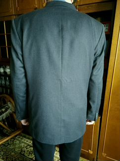 Темно-серый шерстяной пиджак. Размер 58