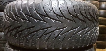 255 50 R19 Yokohama Ice Guard Stud