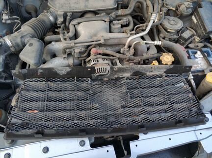 Решётка радиатора на Subaru Forester 05-07 года