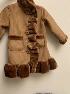 Пальто меховое для девочки 4 лет