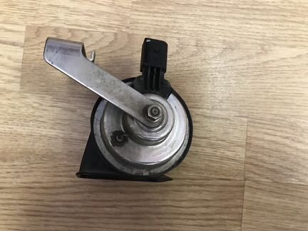 Звуковой сигнал Mercedes W447