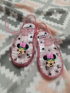 Обувь для бассейна