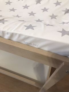 Пеленальный столик IKEA с матрасиком