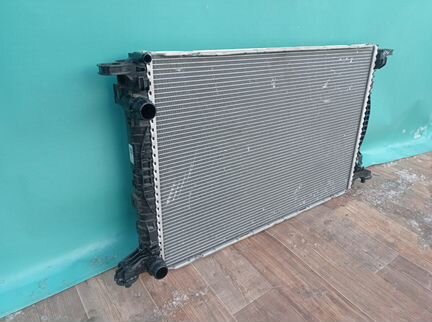 Радиатор охлаждения Audi A5 A6 Q7 8W0121251AK