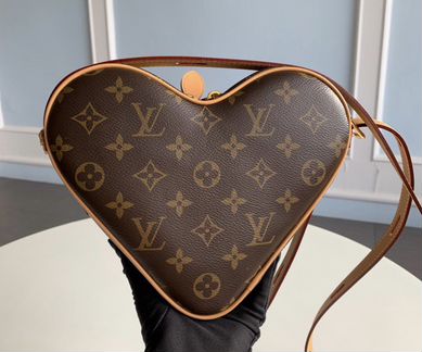 Сумка Louis Vuitton Game On Coeur