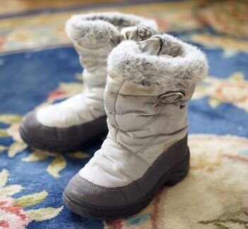 Сапоги Alaska 27 сломана молния и шапка Reima