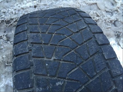 275 60 18 Bridgestone Blizzak DM-Z3 2шт