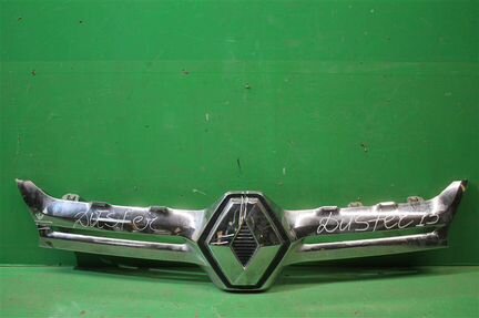 Накладка решетки радиатора Renault Duster 2010