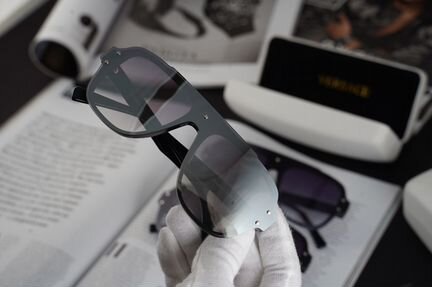 Солнцезащитные очки оптика Versace