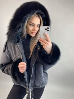 Джинсовая теплая курточка с мехом цвета