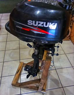 Продаётся моторо Suzuki DF2,5 (четырёхтактный) 201