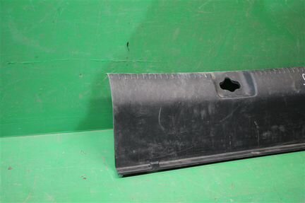 Накладка замка багажника Hyundai Solaris 2010