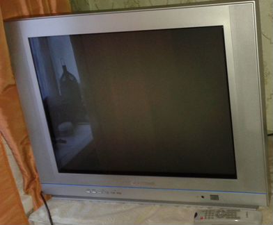 Большой телевизор сокол 72 тц8739FS