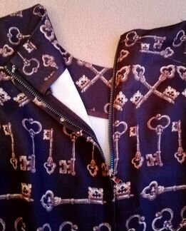 Костюм новый, р-р 38-40