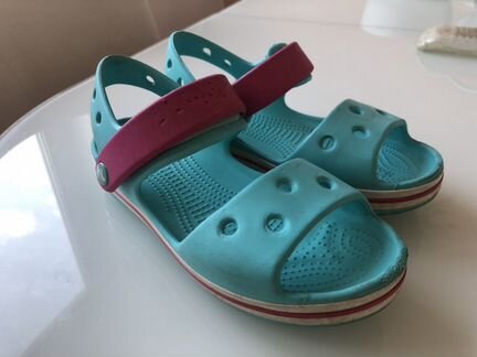 Сандали crocs