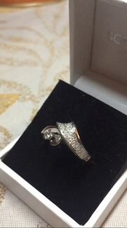 Кольцо из белого золота с бриллиантами