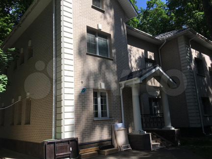 Коттедж 287 м² на участке 30 сот.