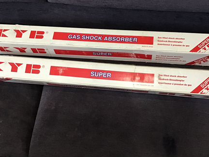 Амортизатор задний для Мицубиси Спейс Вагон